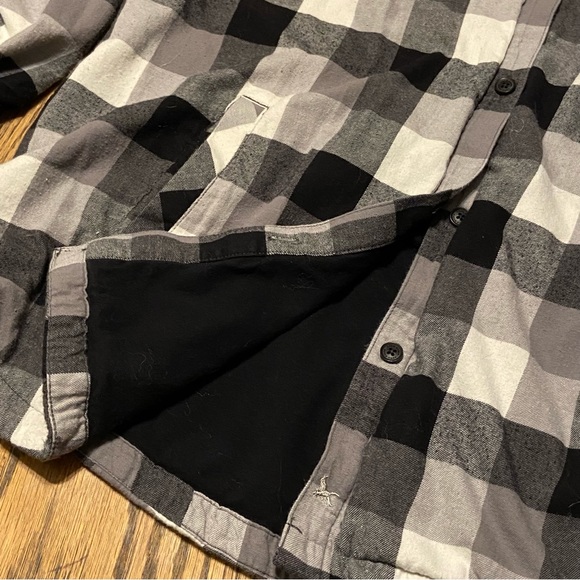 Black and White Plaid Eddie Bauer Hooded Button Up Shirt - Picture 4 of 10